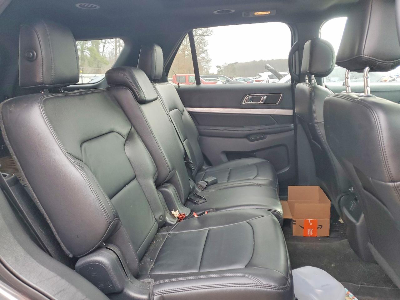 2017 FORD EXPLORER XLT photo 11