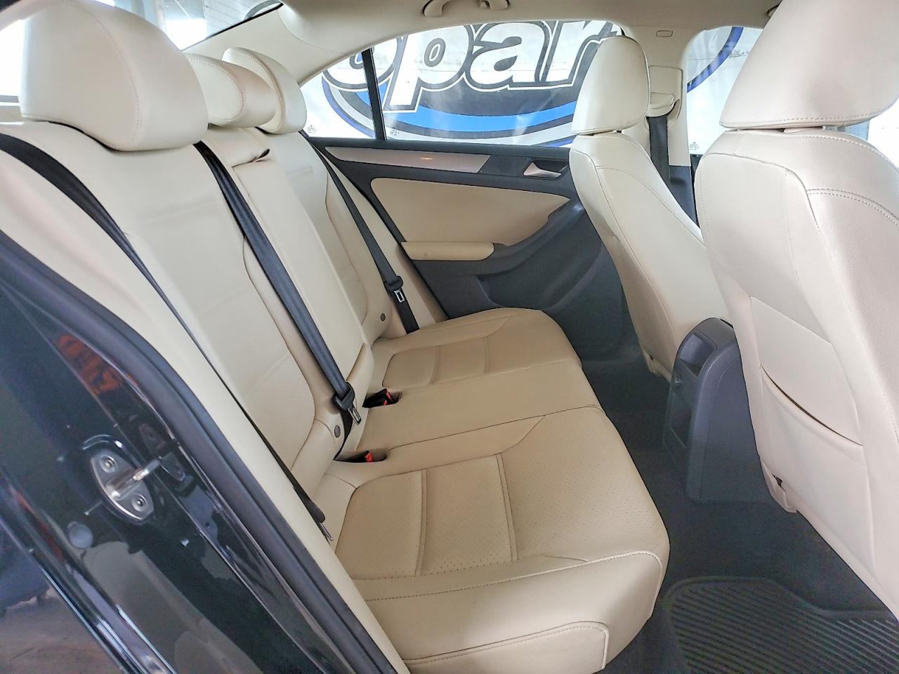2018 VOLKSWAGEN JETTA SE photo 10