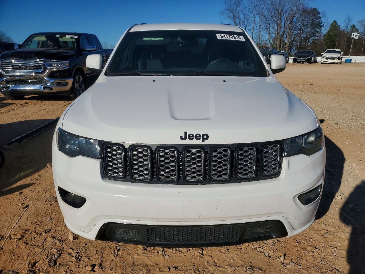 2018 JEEP GRAND CHEROKEE LAREDO photo 5