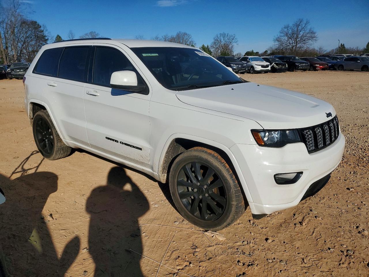 2018 JEEP GRAND CHEROKEE LAREDO photo 4