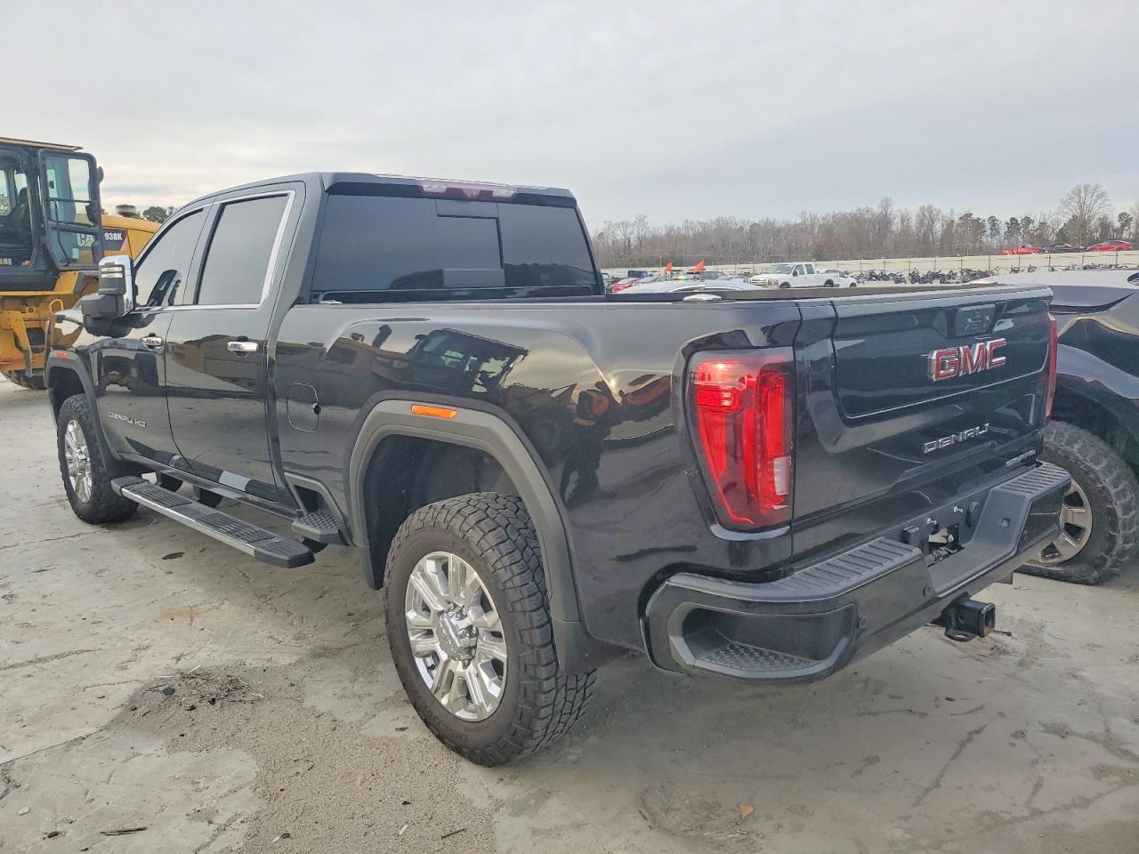 2020 GMC SIERRA K2500 DENALI photo 2