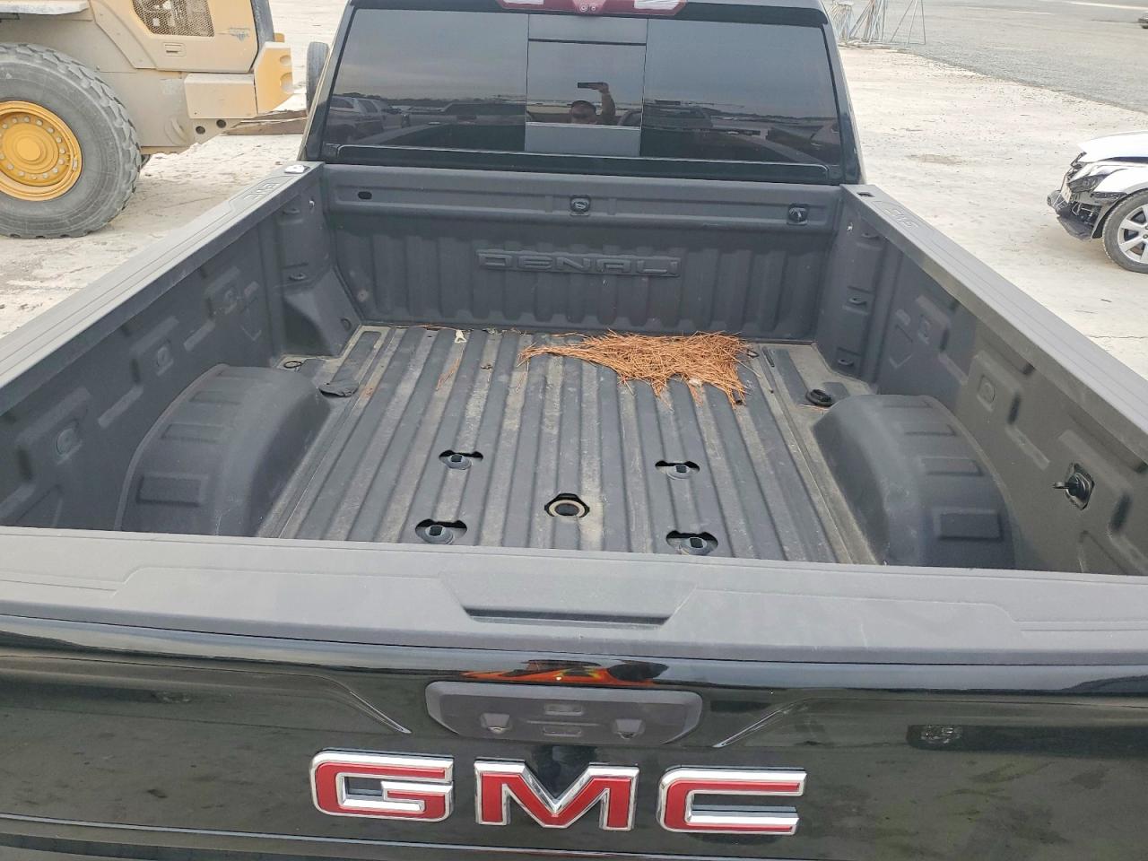 2020 GMC SIERRA K2500 DENALI photo 10