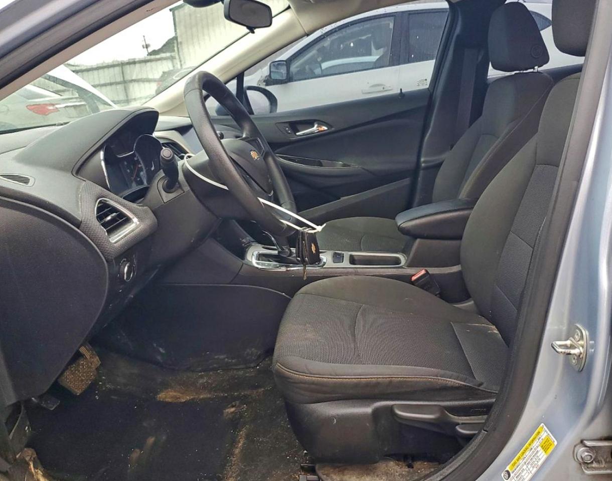 2017 CHEVROLET CRUZE LS photo 7