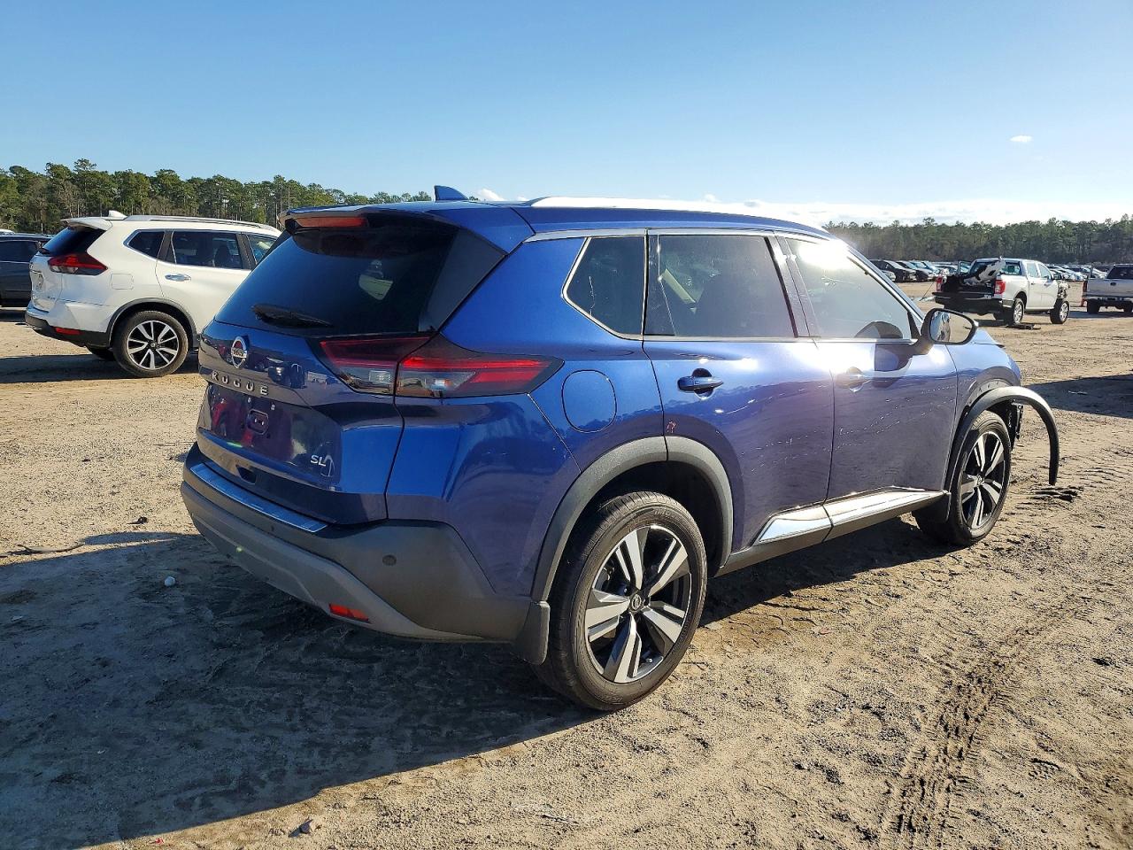 2021 NISSAN ROGUE SL photo 3