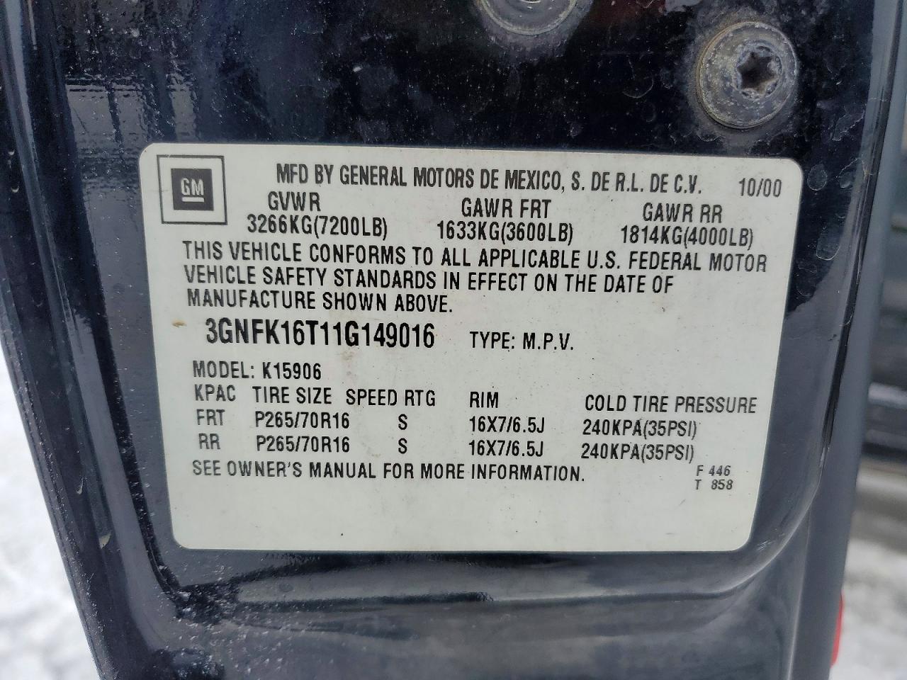 2001 CHEVROLET SUBURBAN K1500 photo 25