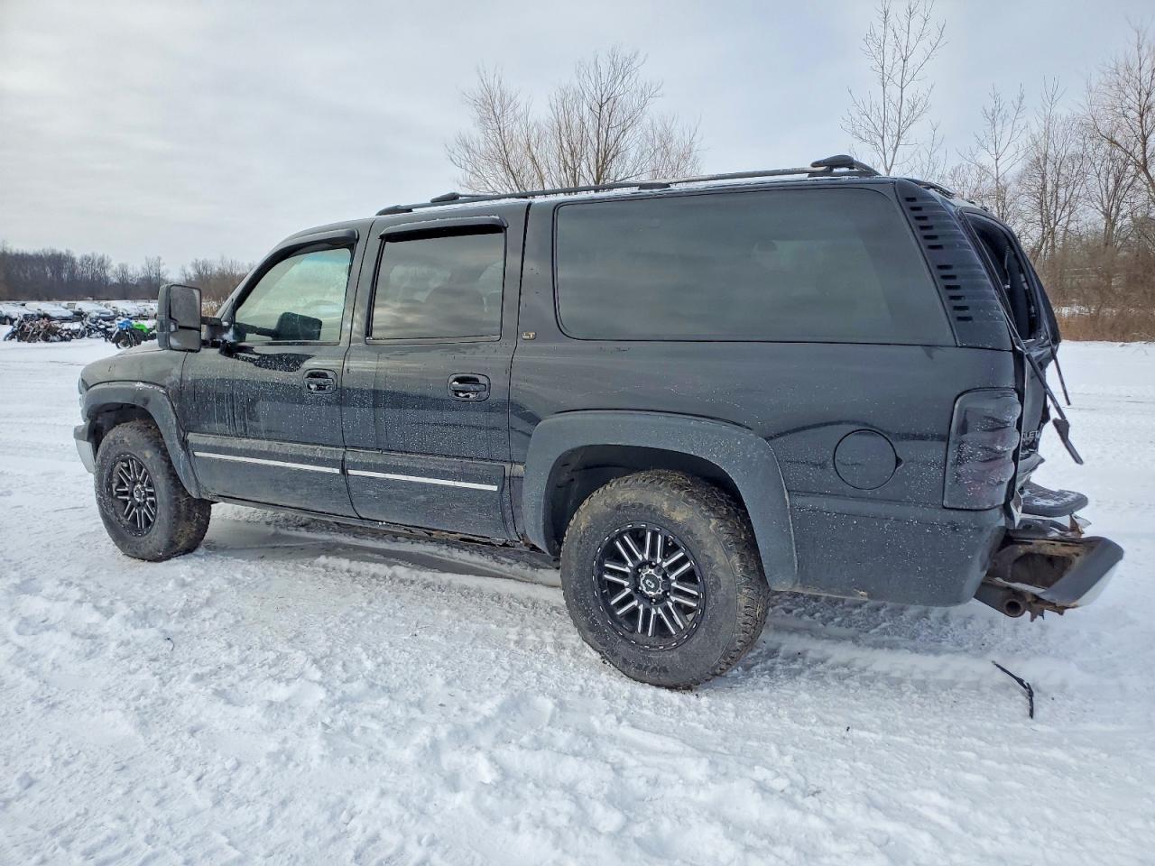 2001 CHEVROLET SUBURBAN K1500 photo 3
