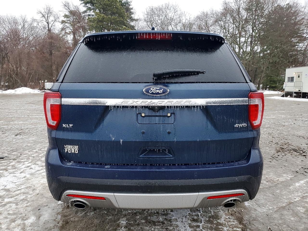 2017 FORD EXPLORER XLT photo 6