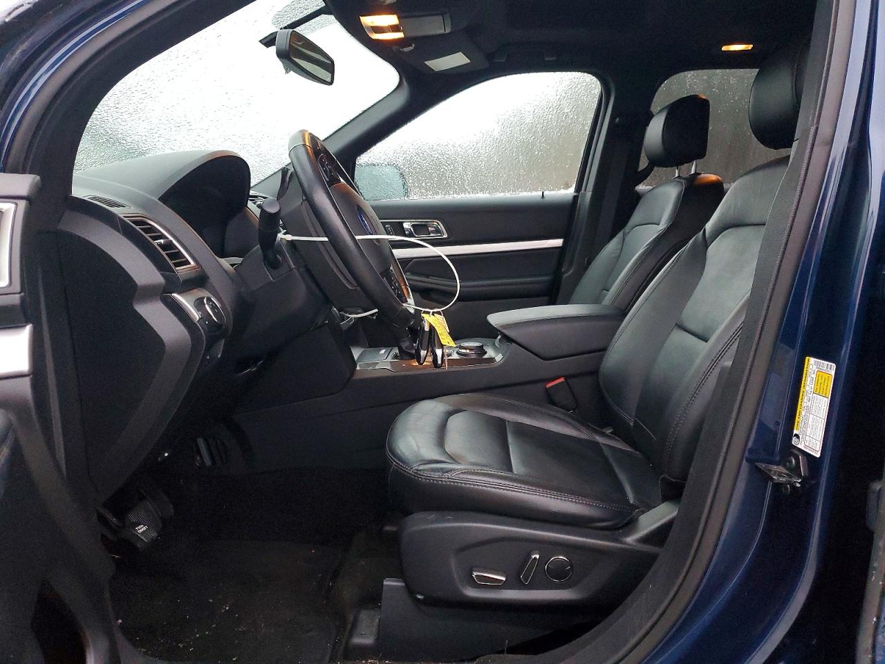 2017 FORD EXPLORER XLT photo 7