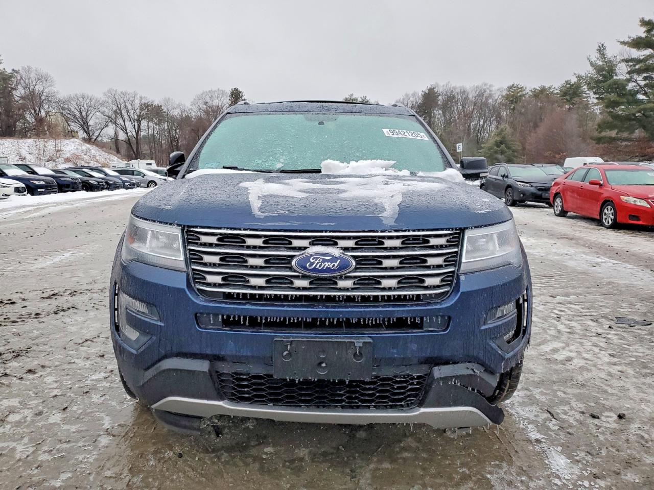 2017 FORD EXPLORER XLT photo 5