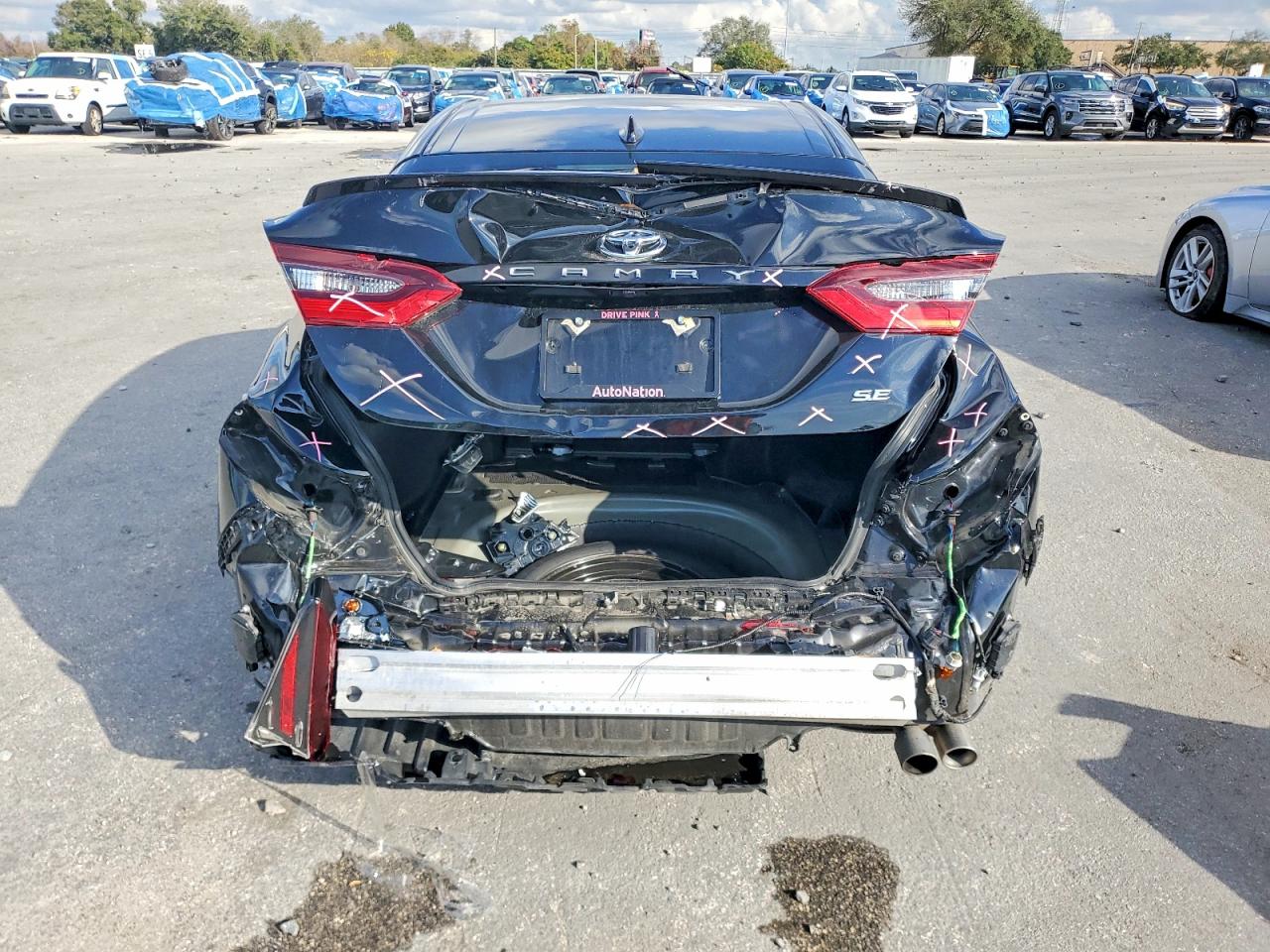 2024 TOYOTA CAMRY SE NIGHT SHADE photo 6
