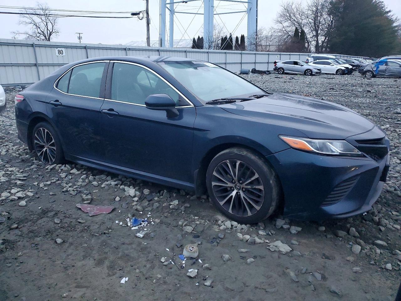 2020 TOYOTA CAMRY SE photo 7