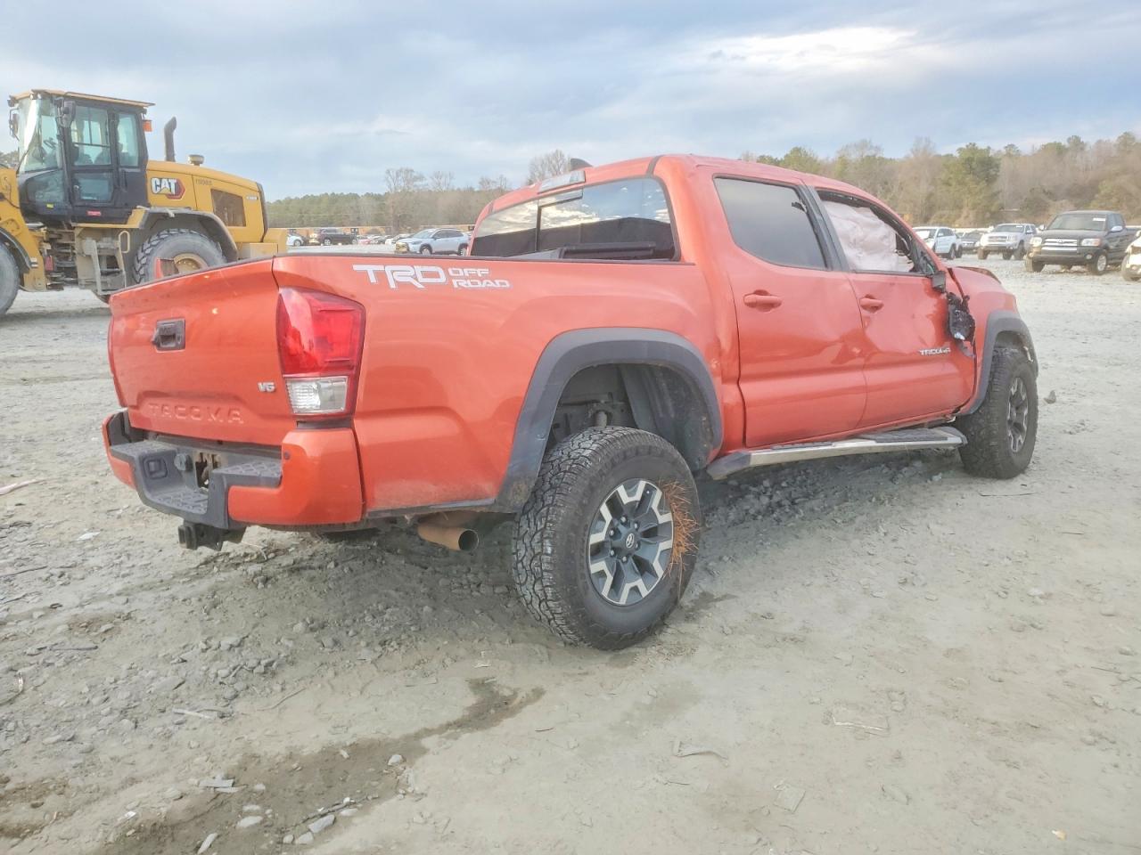 2017 TOYOTA TACOMA DOUBLE CAB photo 5