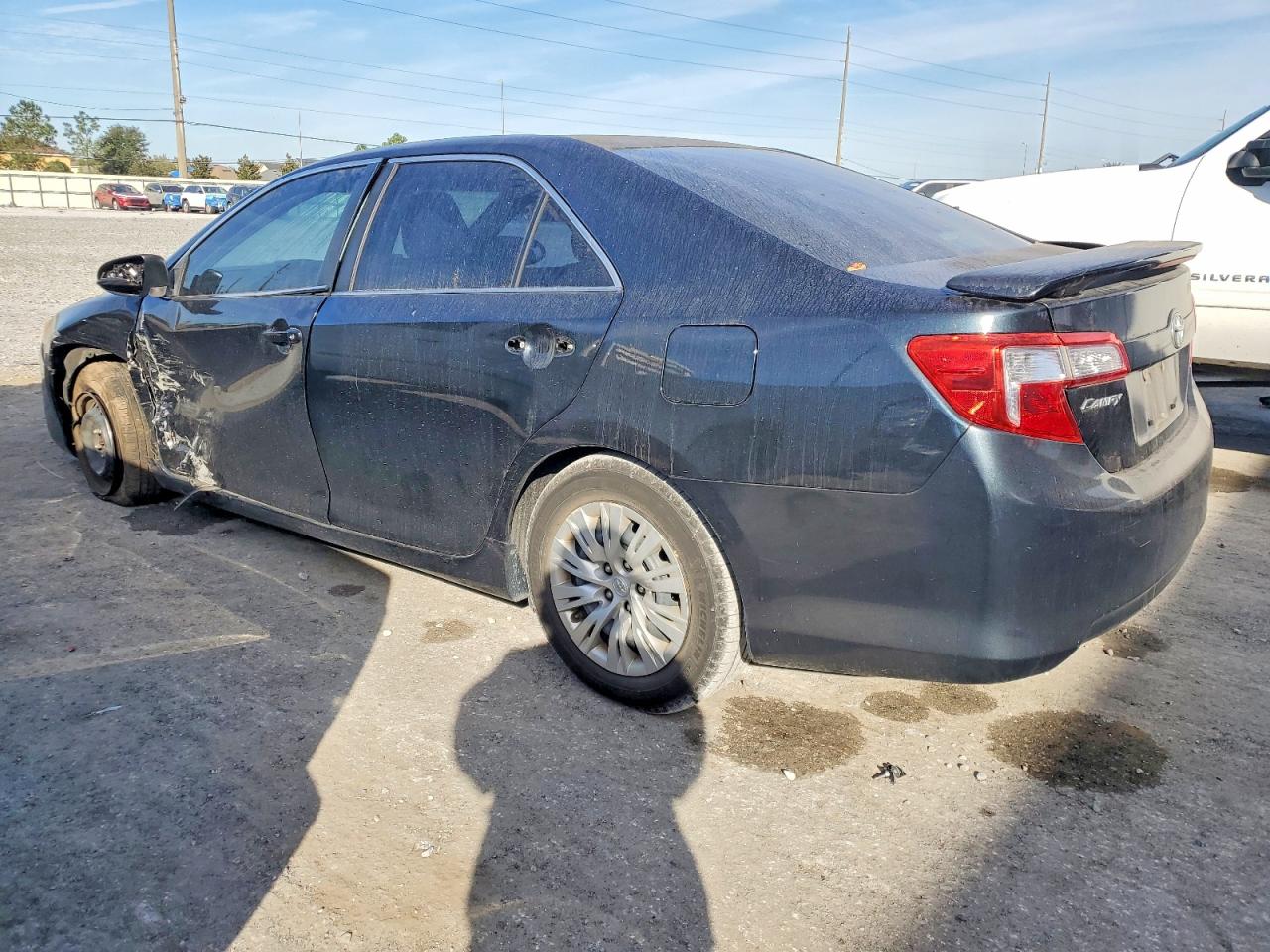 2013 TOYOTA CAMRY L photo 2