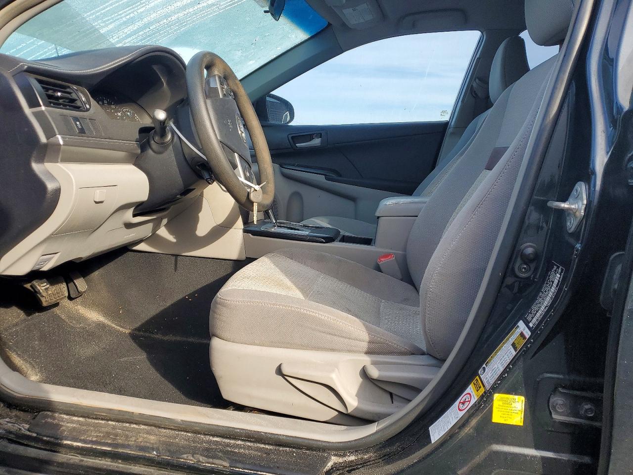 2013 TOYOTA CAMRY L photo 7