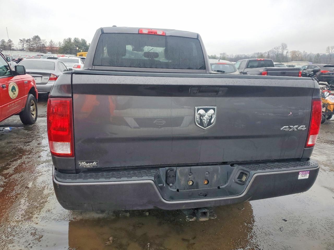 2017 RAM 1500 ST photo 6