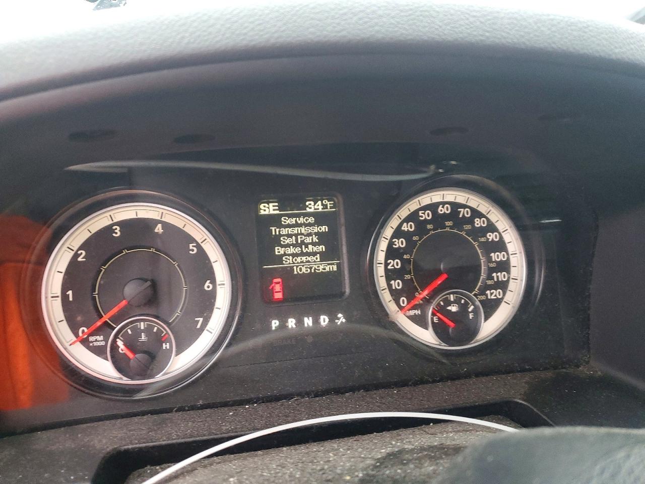 2017 RAM 1500 ST photo 9