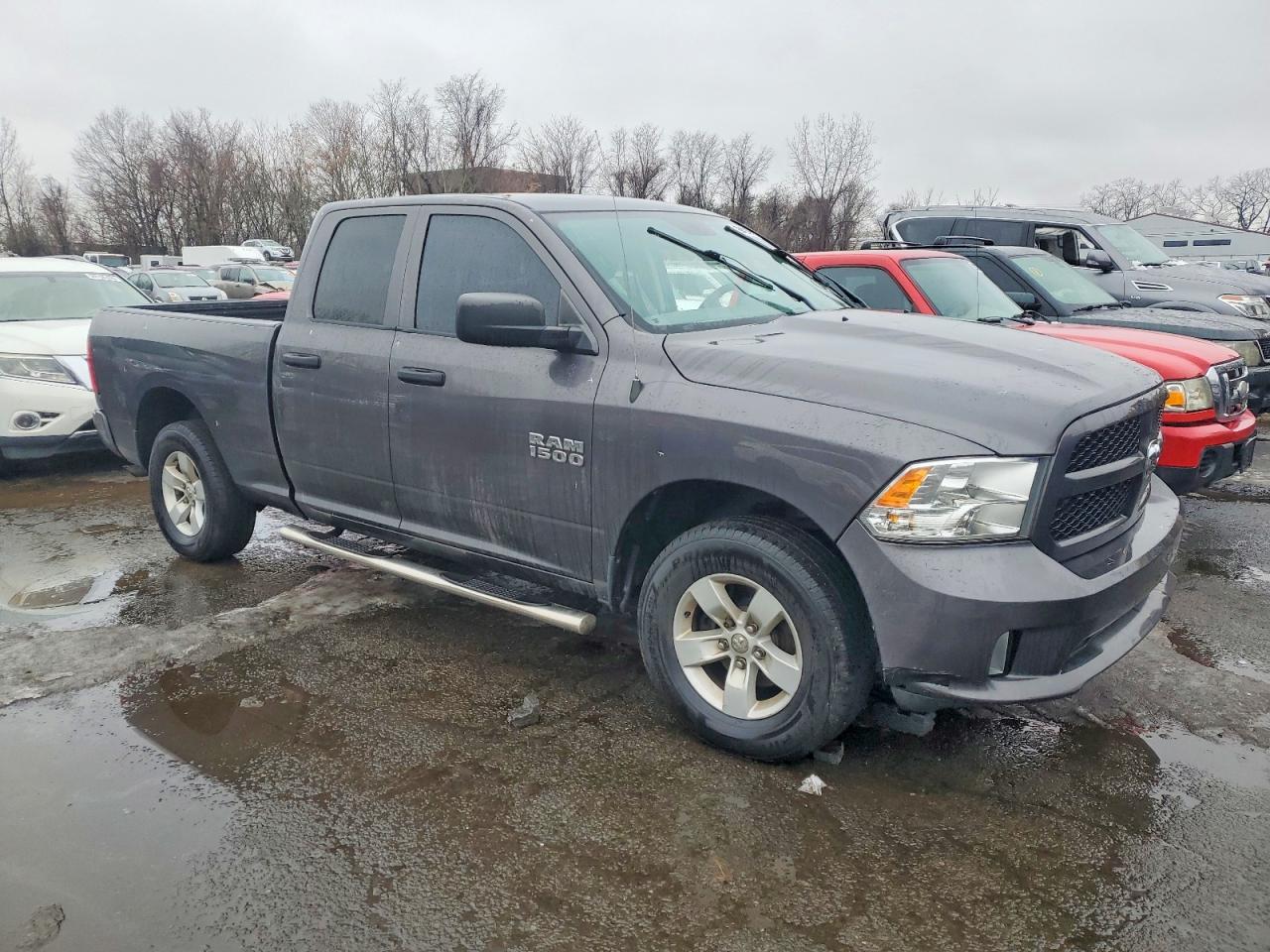 2017 RAM 1500 ST photo 4