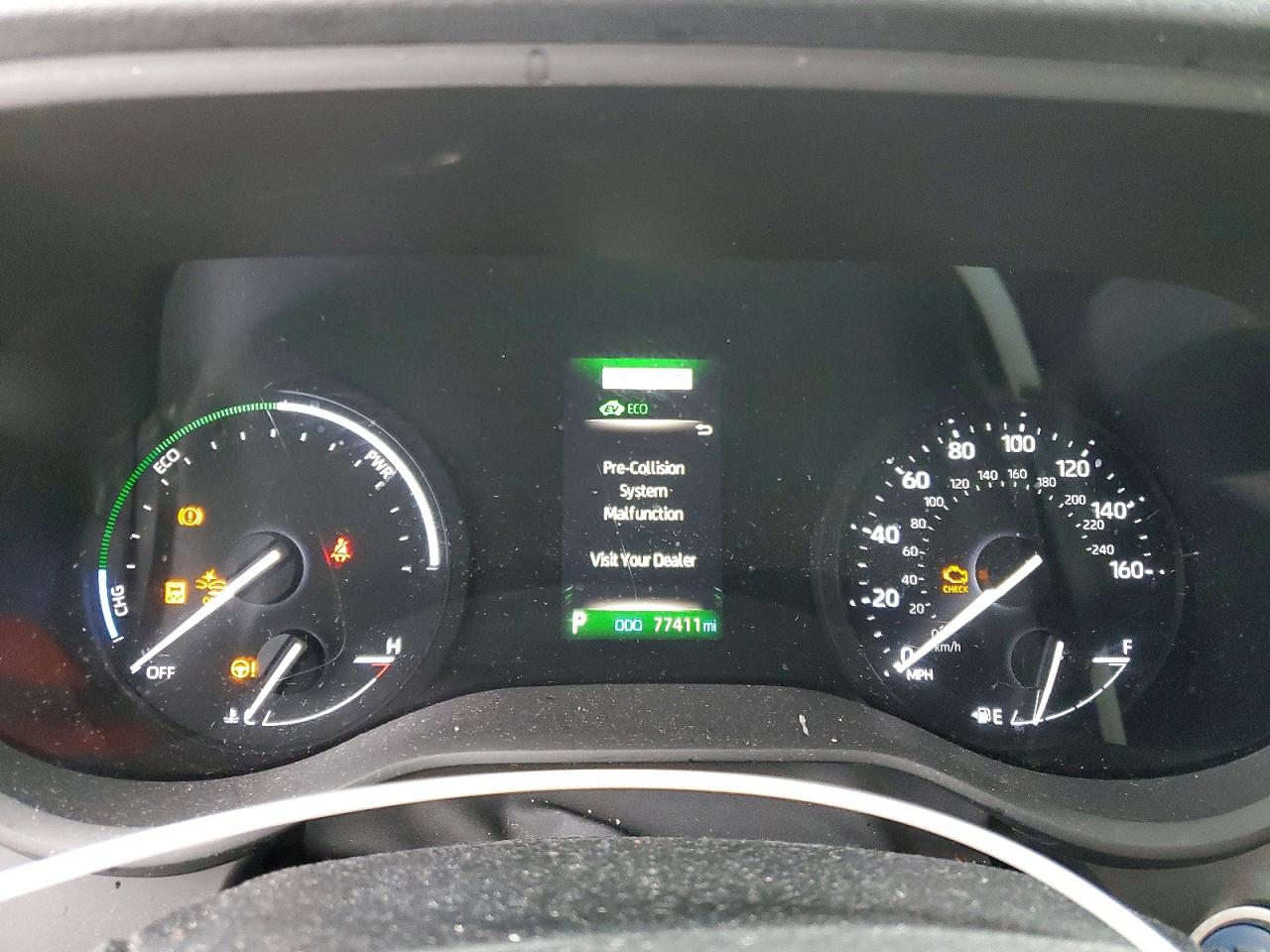 2022 TOYOTA SIENNA LE photo 9