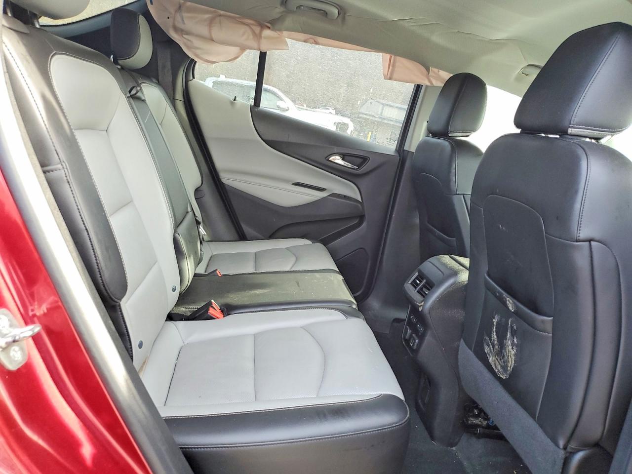 2018 CHEVROLET EQUINOX PREMIER photo 11