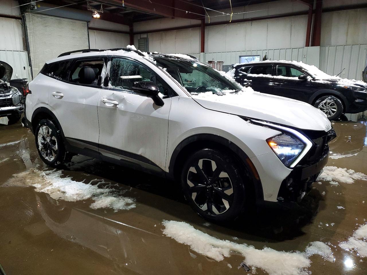 2023 KIA SPORTAGE X LINE photo 4