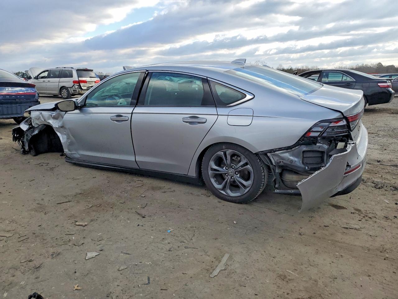 2024 HONDA ACCORD EX photo 2
