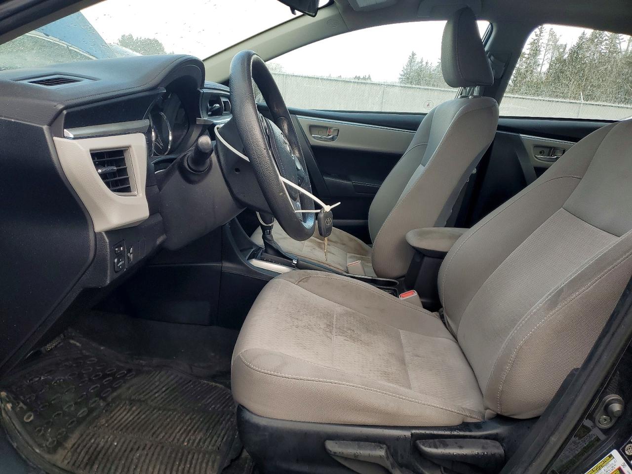 2014 TOYOTA COROLLA L photo 7