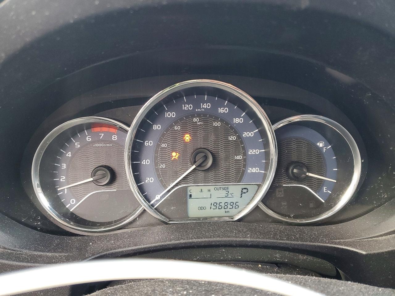 2014 TOYOTA COROLLA L photo 9