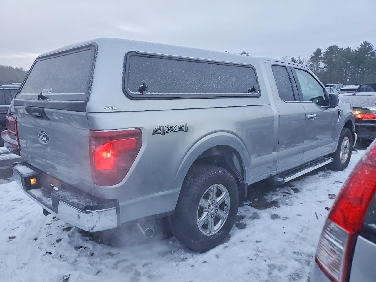 2024 FORD F150 XLT photo 3