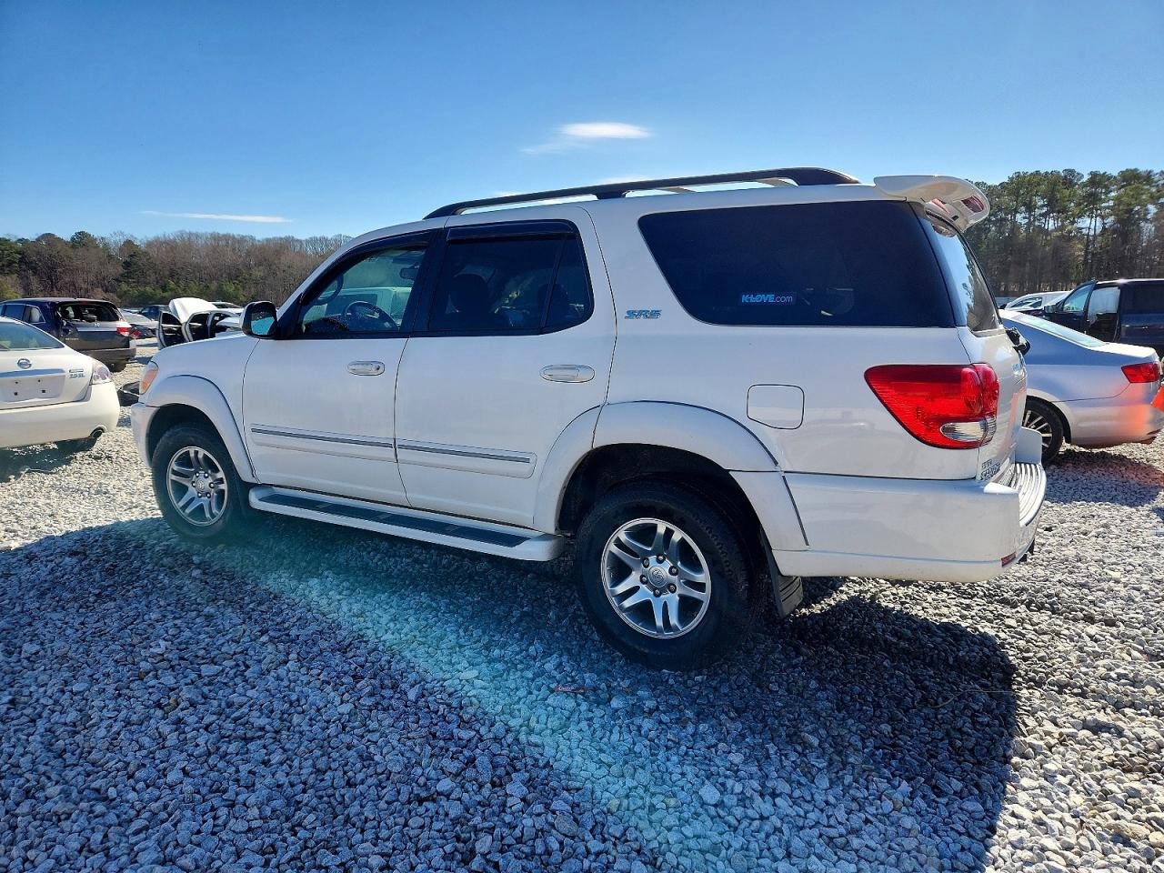 2005 TOYOTA SEQUOIA SR5 photo 4