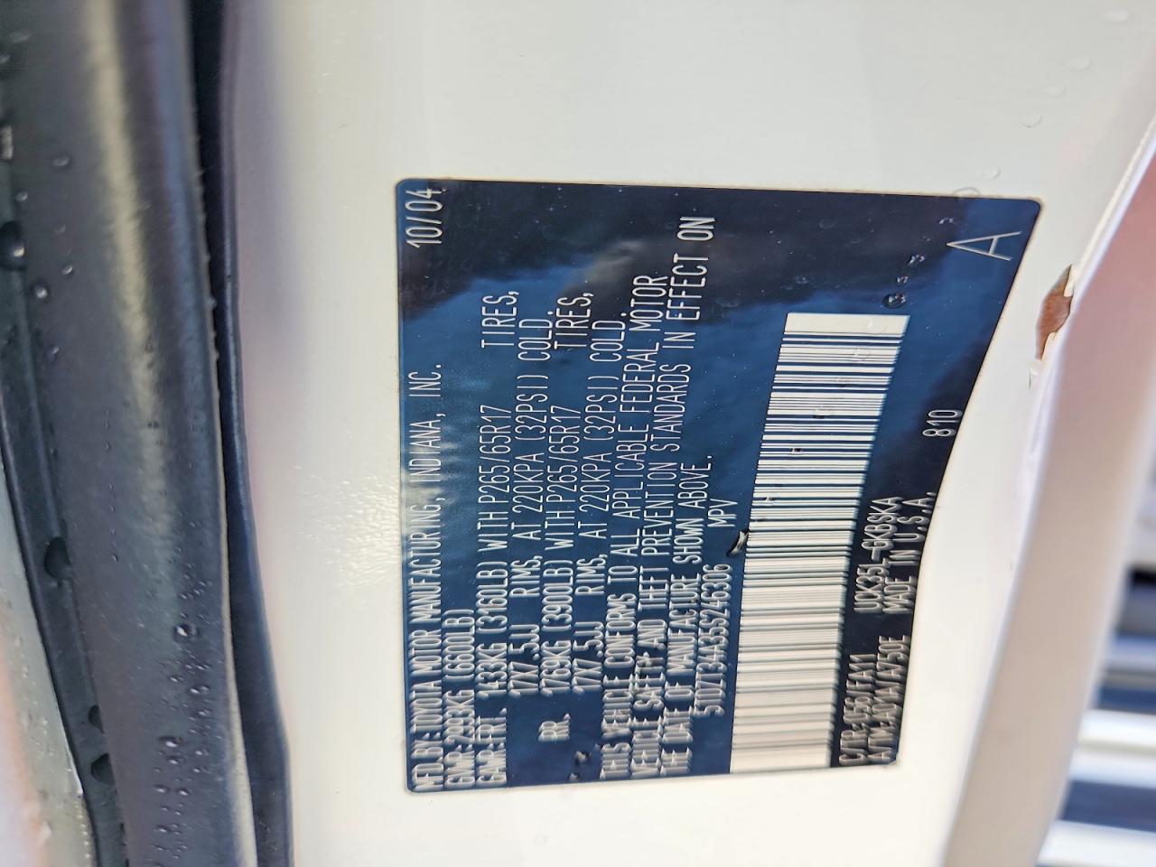 2005 TOYOTA SEQUOIA SR5 photo 34