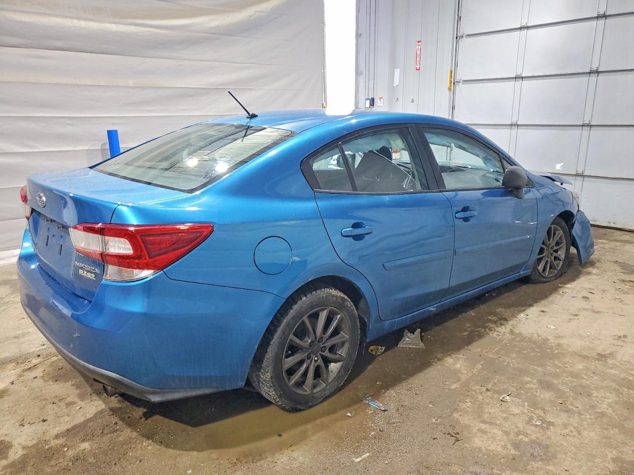 2017 SUBARU IMPREZA photo 3