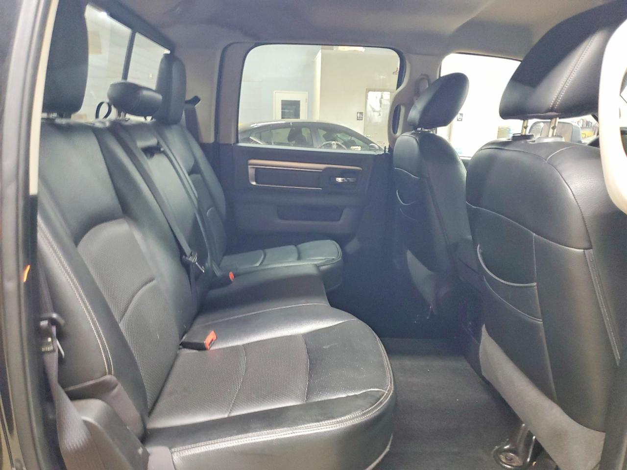 2015 RAM 1500 SLT photo 10