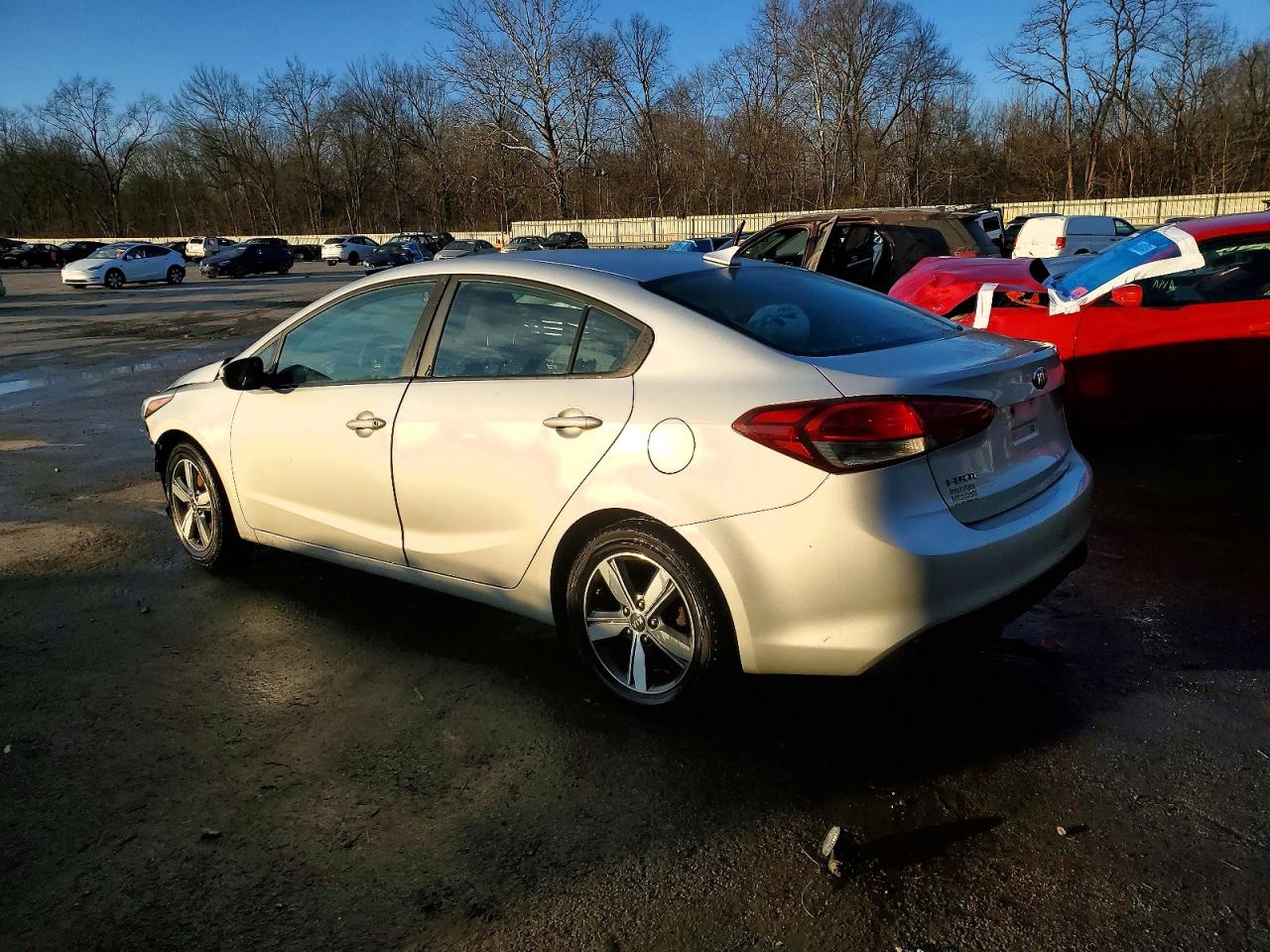 2018 KIA FORTE LX photo 2