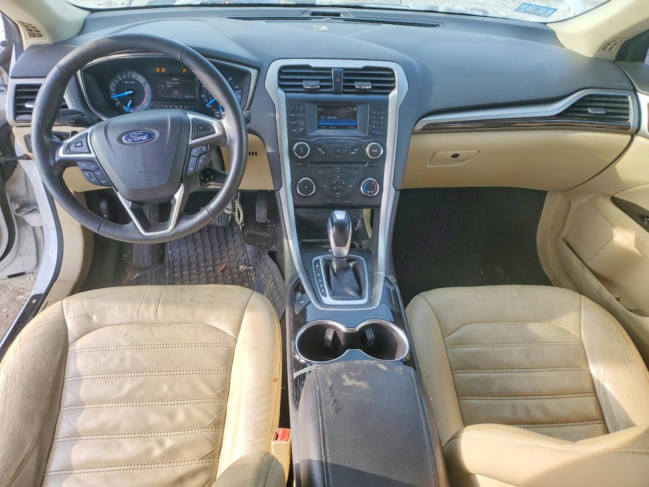 2014 FORD FUSION SE photo 8