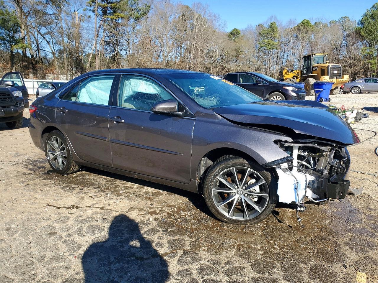 2016 TOYOTA CAMRY XSE photo 4