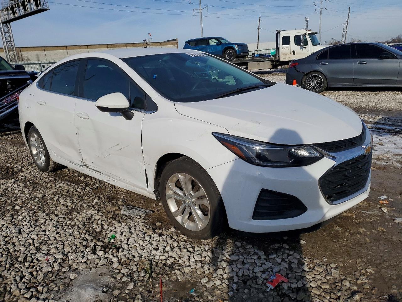 2019 CHEVROLET CRUZE LT photo 4