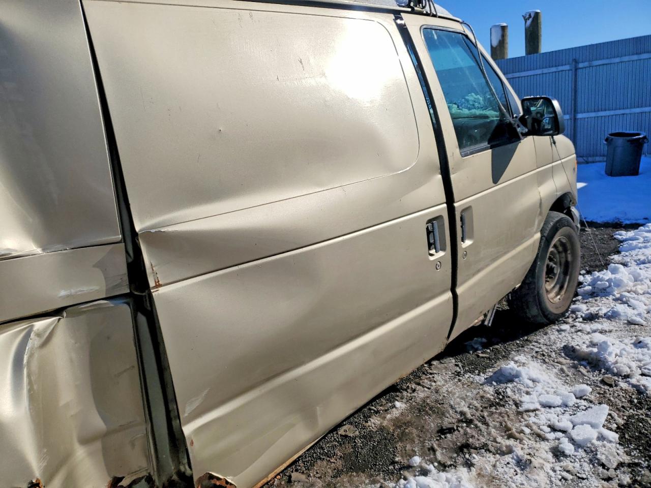 1999 FORD ECONOLINE E250 VAN photo 11