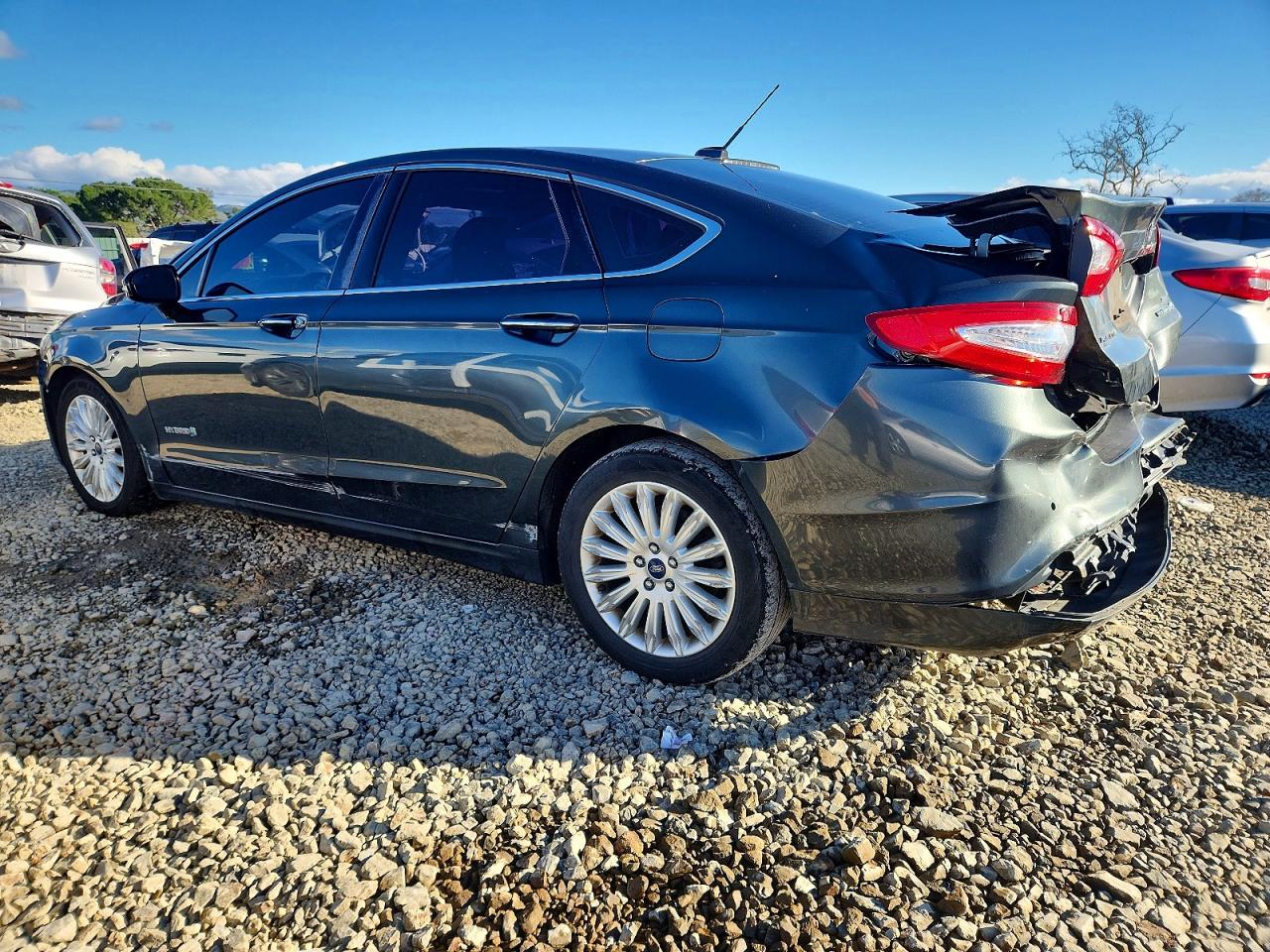 2016 FORD FUSION SE HYBRID photo 2