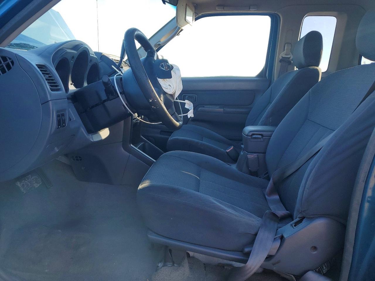 2002 NISSAN FRONTIER KING CAB XE photo 19