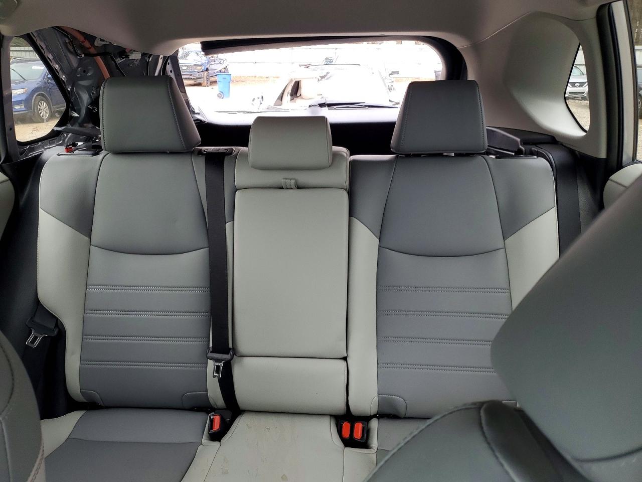 2024 TOYOTA RAV4 XLE PREMIUM photo 10