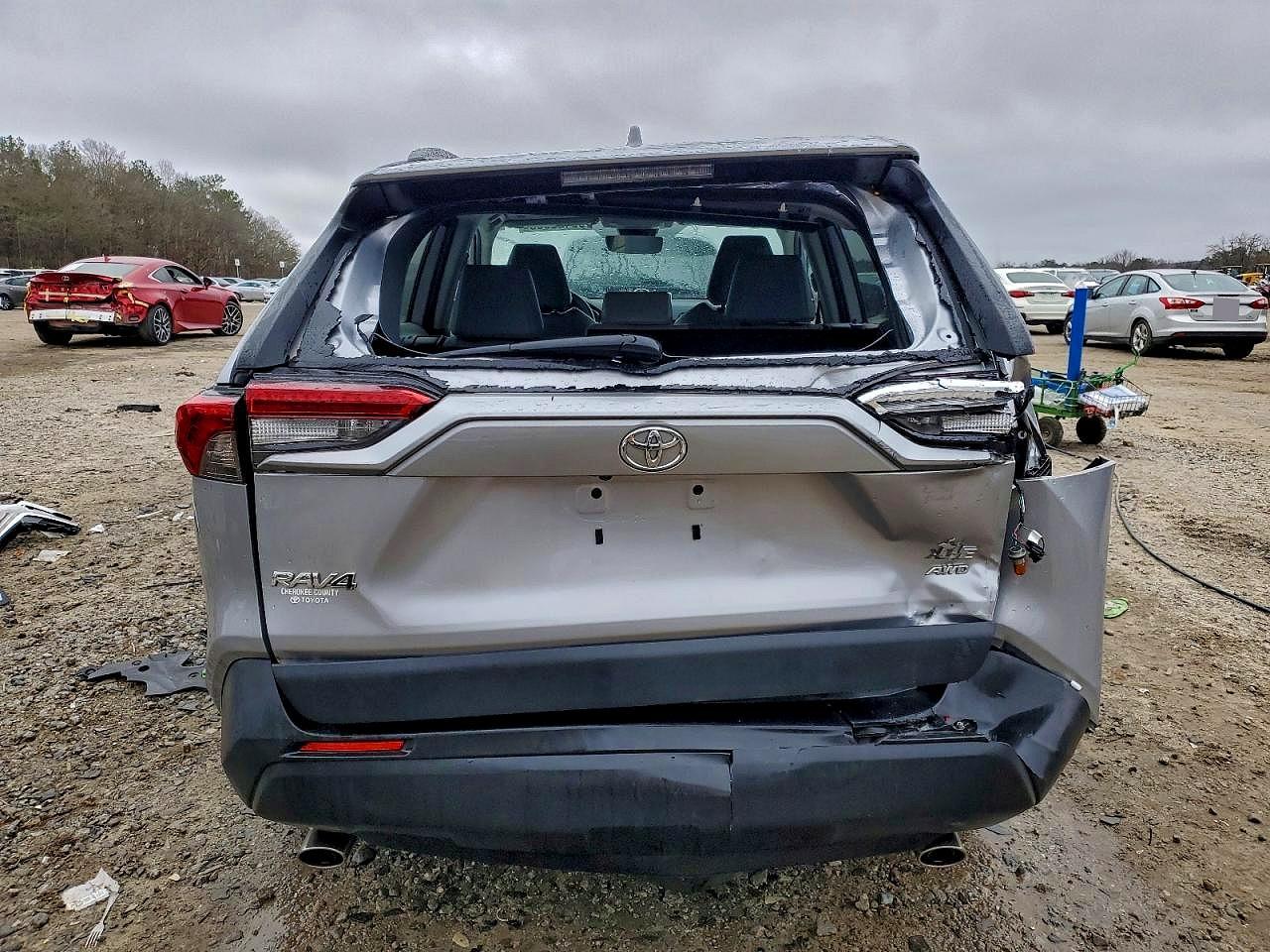 2024 TOYOTA RAV4 XLE PREMIUM photo 6