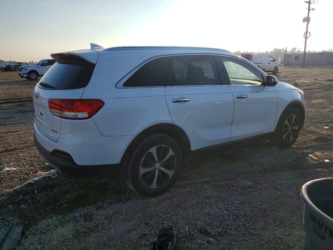 2016 KIA SORENTO EX photo 3