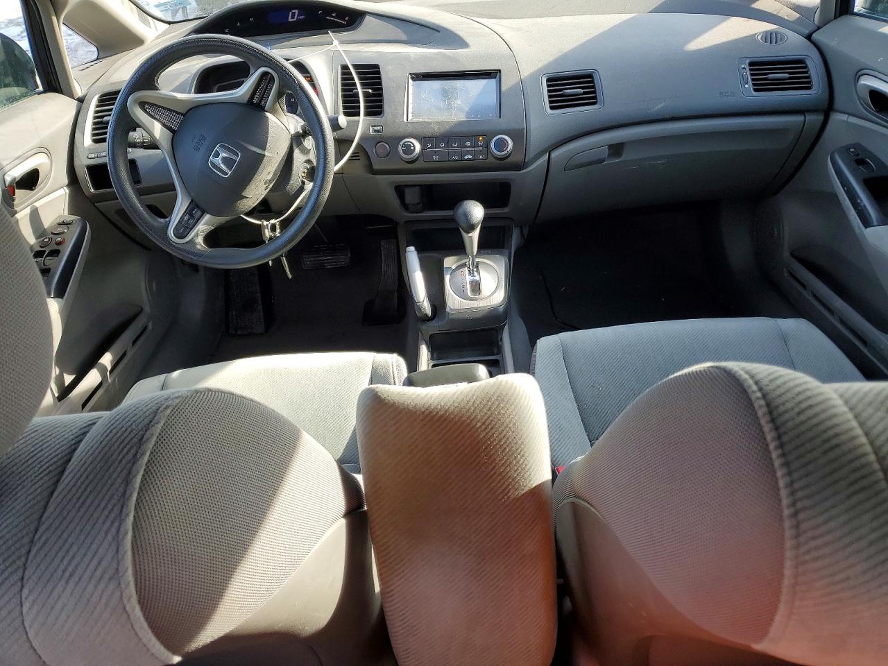 2011 HONDA CIVIC LX photo 8