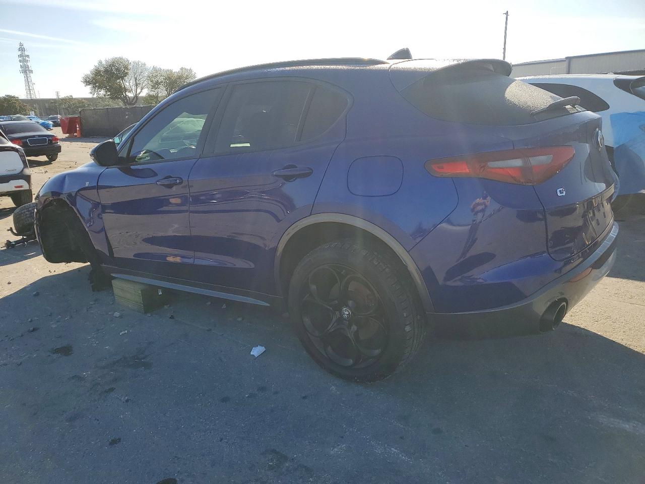 2022 ALFA ROMEO STELVIO TI photo 2