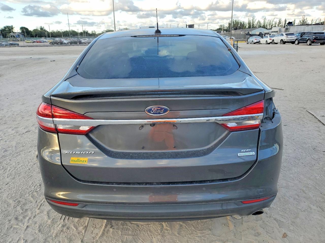 2018 FORD FUSION SE photo 6