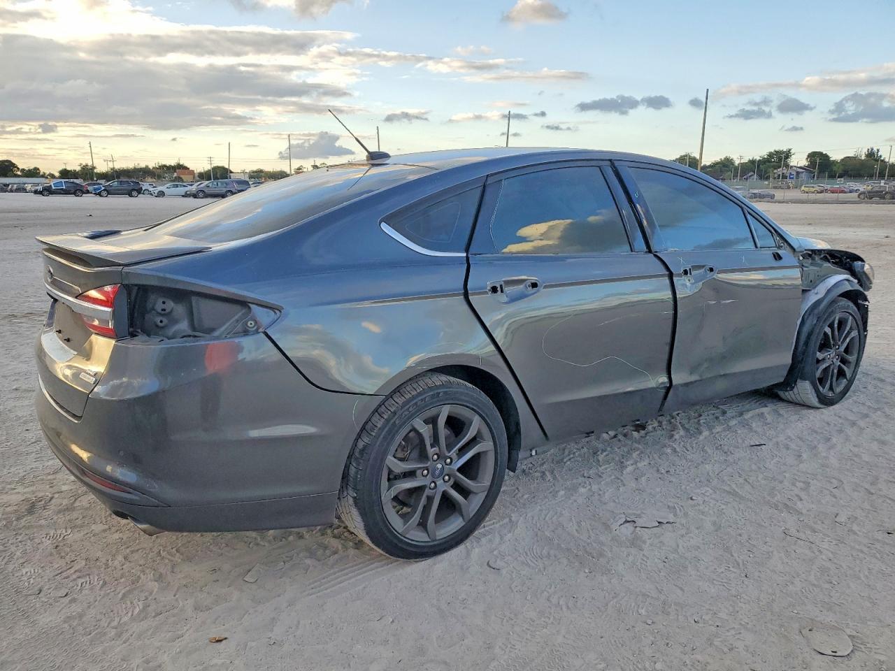2018 FORD FUSION SE photo 3