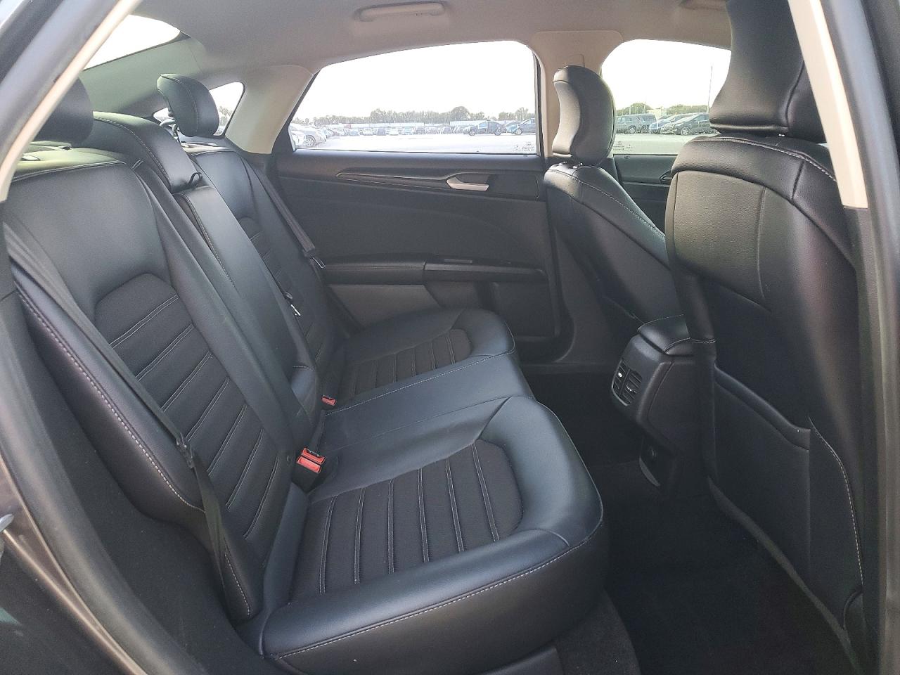 2018 FORD FUSION SE photo 10