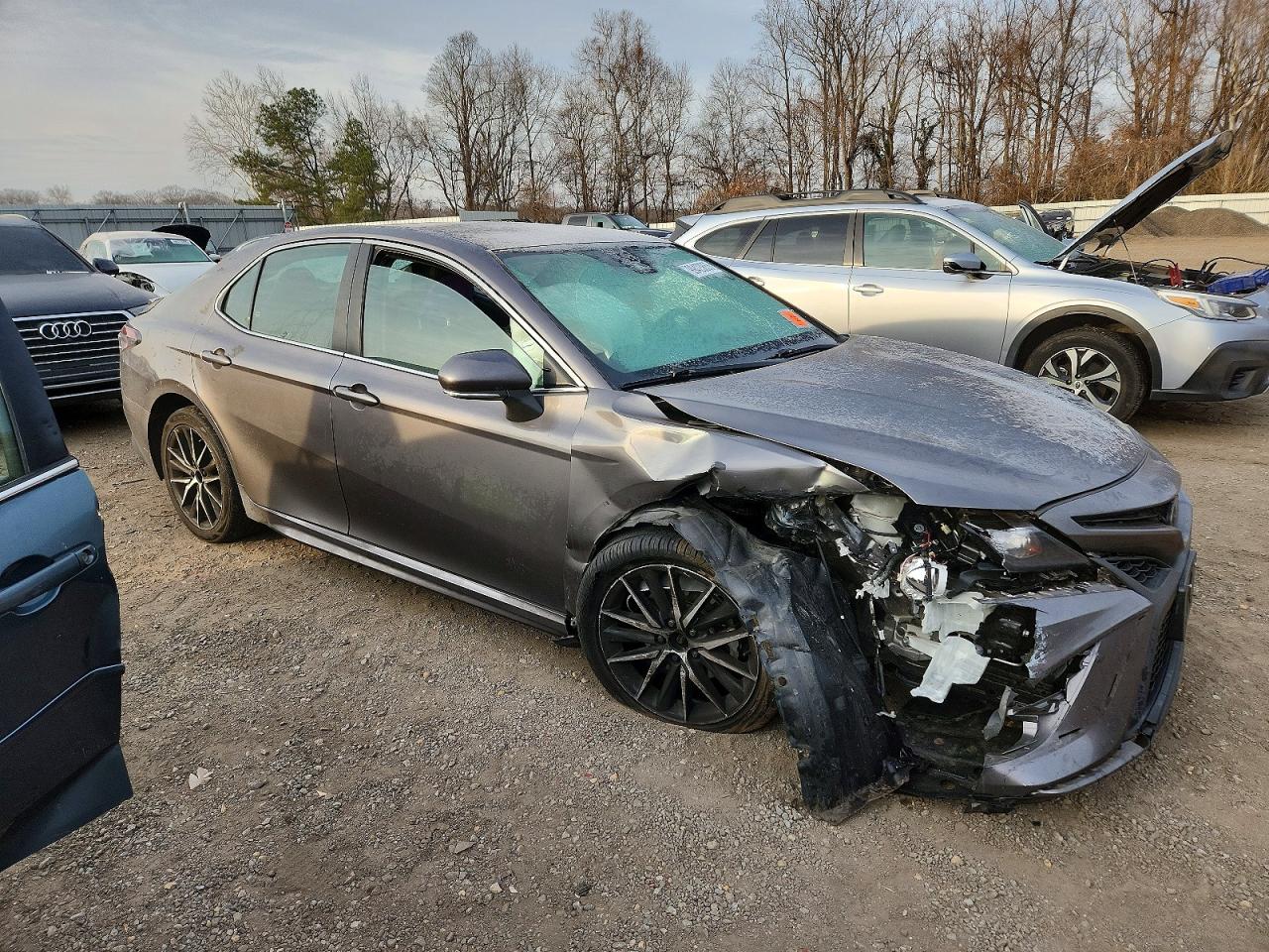 2022 TOYOTA CAMRY SE photo 4