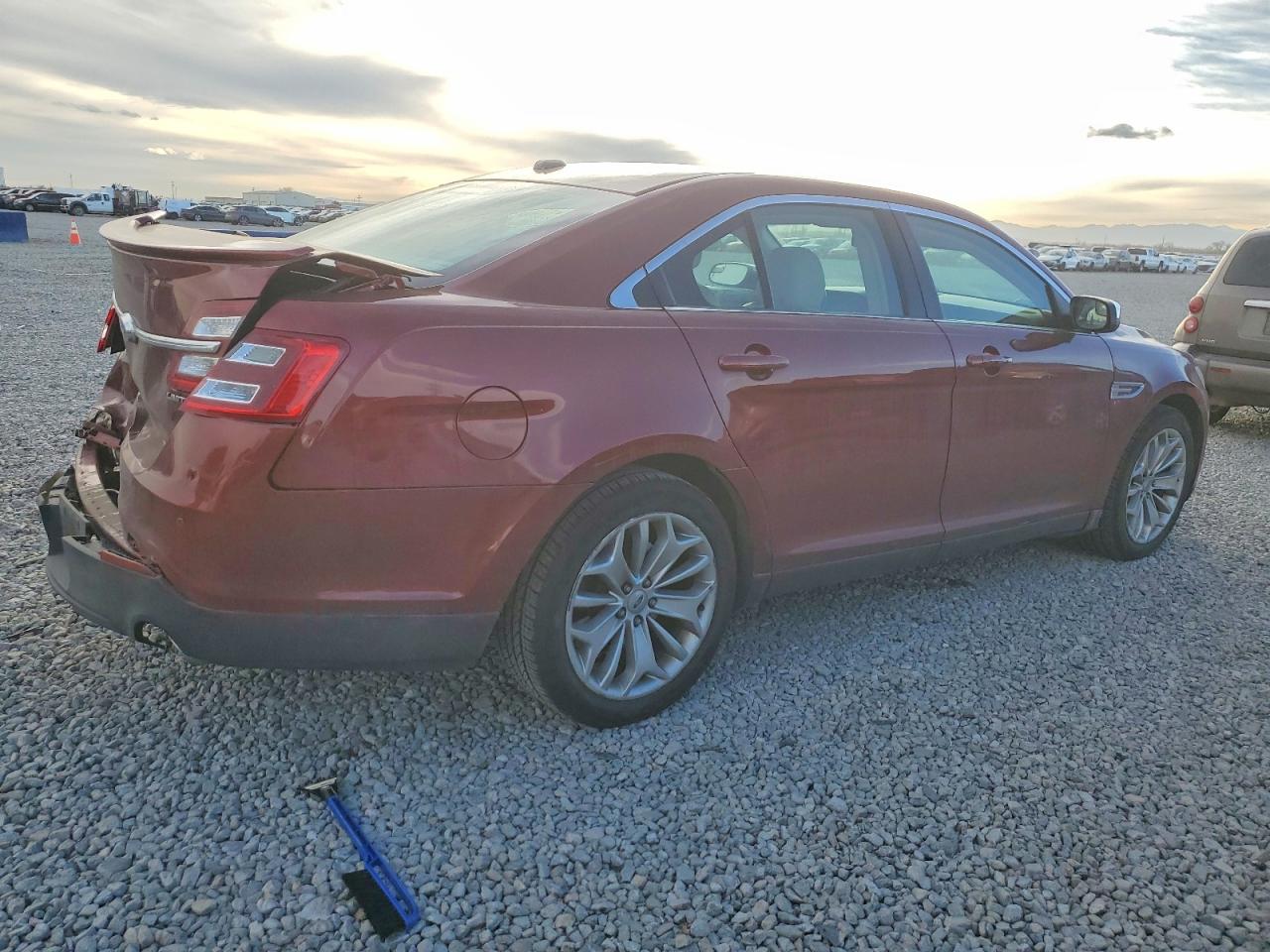 2014 FORD TAURUS LIMITED photo 3