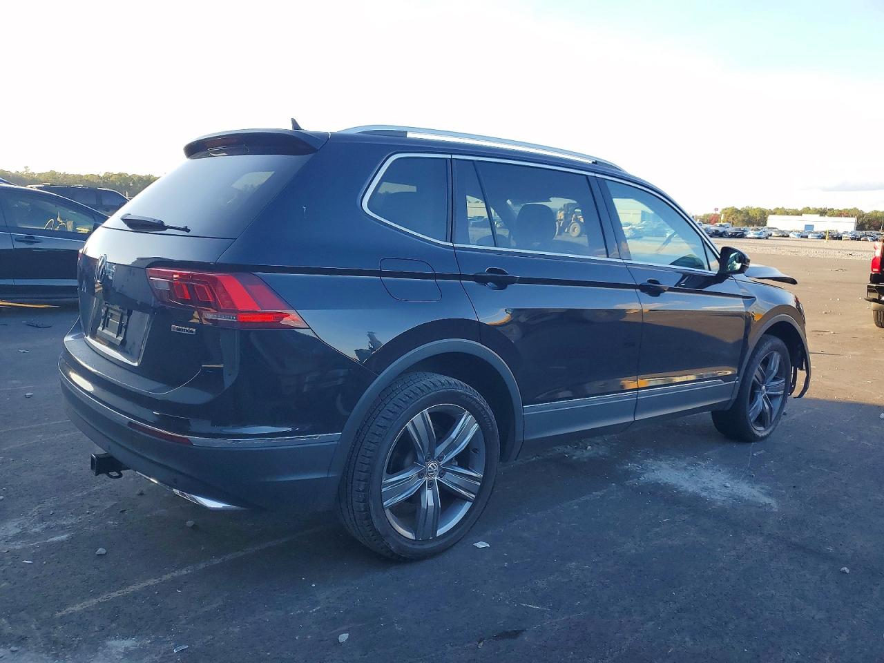 2020 VOLKSWAGEN TIGUAN SE photo 5
